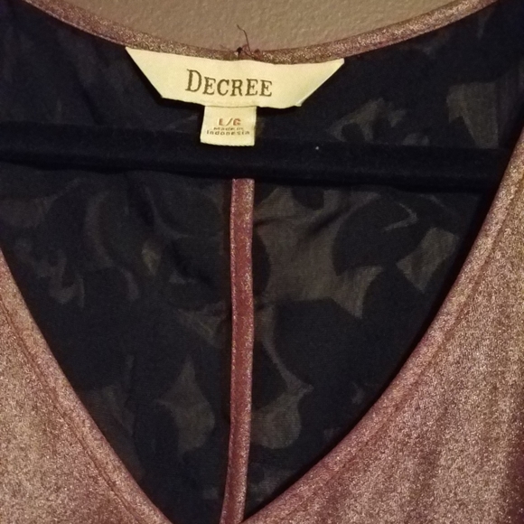 Womens top - Picture 2 of 2